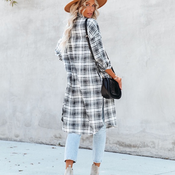 Acoa Women's Black and White Plaid Long Flannel - Picture 3 of 5